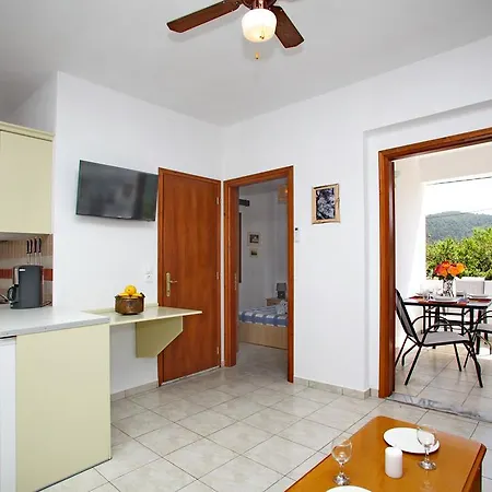 Guest house Giasemi