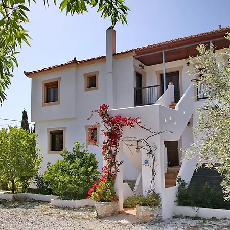 Πανσιόν Giasemi 3*