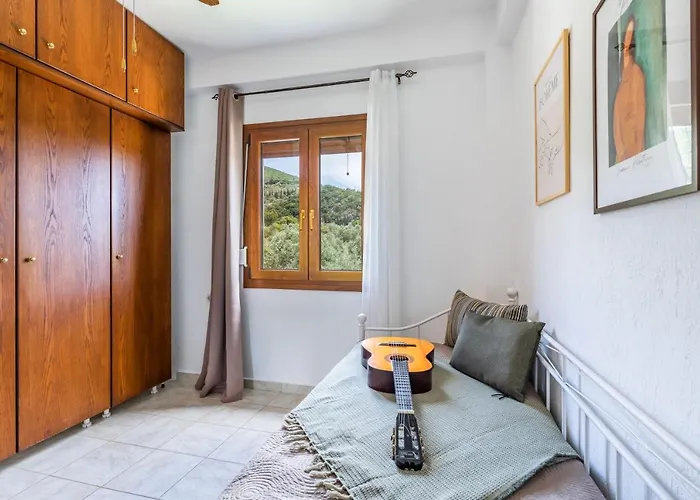 Giasemi Guest house 3*