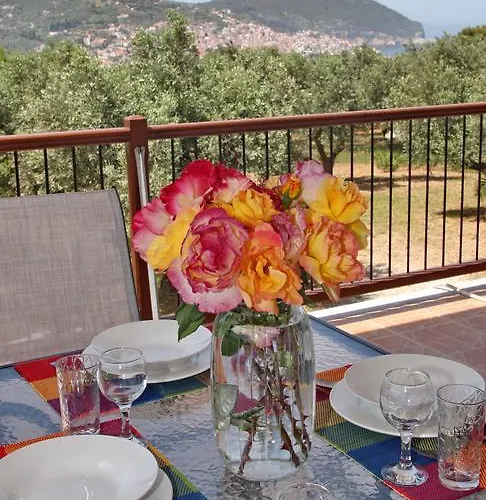 Guest house Giasemi 3*