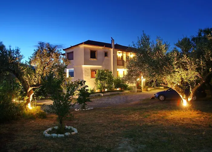 Giasemi Skopelos Town