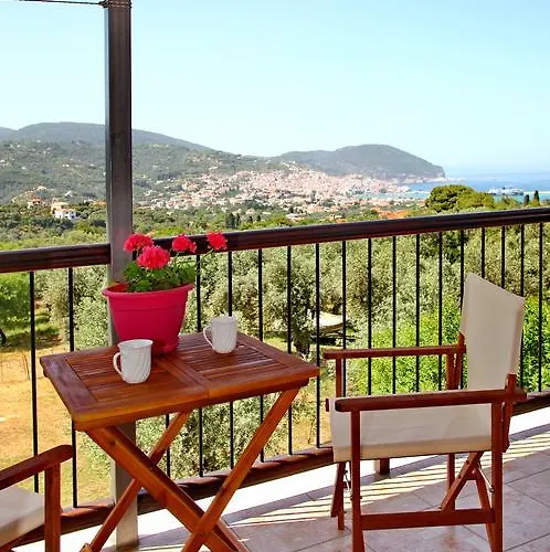 Giasemi Skopelos Town