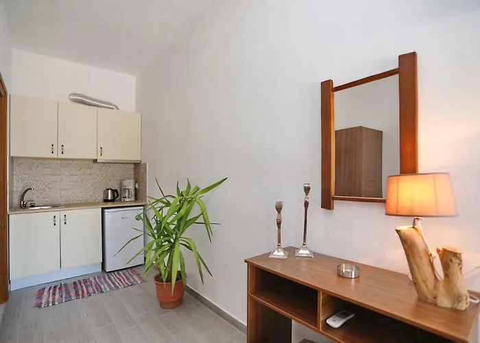 Giasemi Skopelos Town